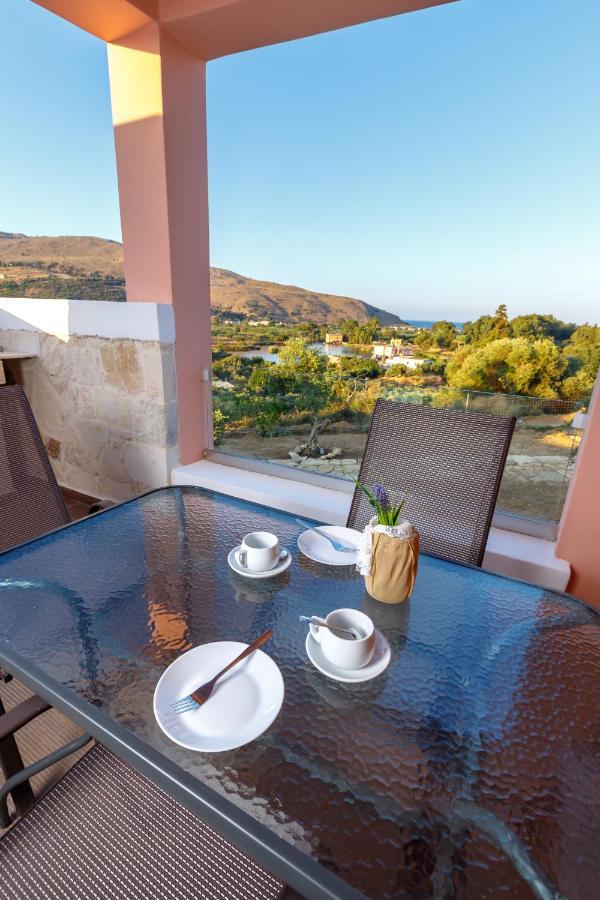 Georgioupoli Studio 2 With A Pool And Lake Views المظهر الخارجي الصورة