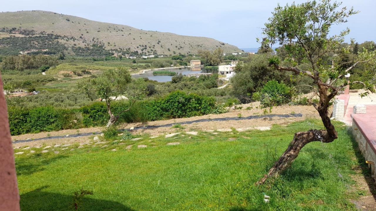 Georgioupoli Studio 2 With A Pool And Lake Views المظهر الخارجي الصورة